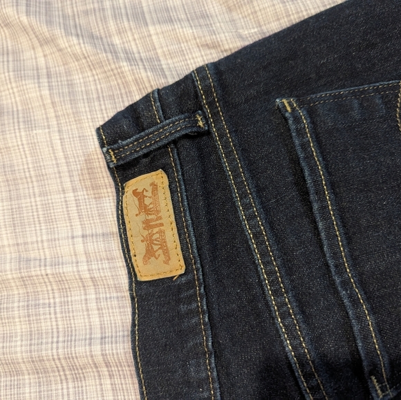 Levi's 515 Bootcut Jeans - Picture 6 of 9